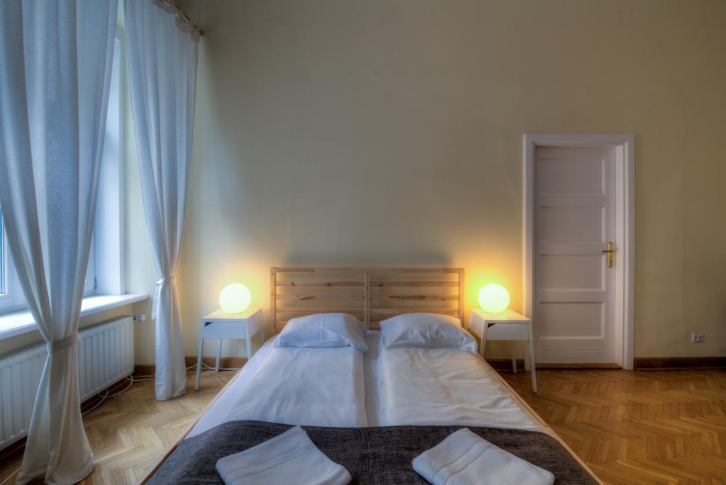 Apartment Michalowskiego 11 Krakau